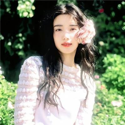 燕子与鹦鹉